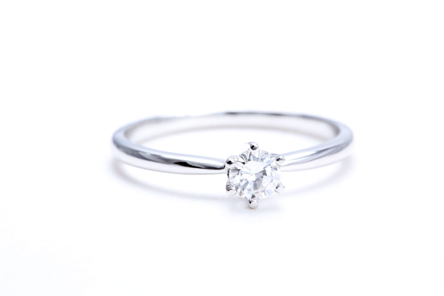 1/4 Carat Solitaire Engagement Ring 18K White Gold