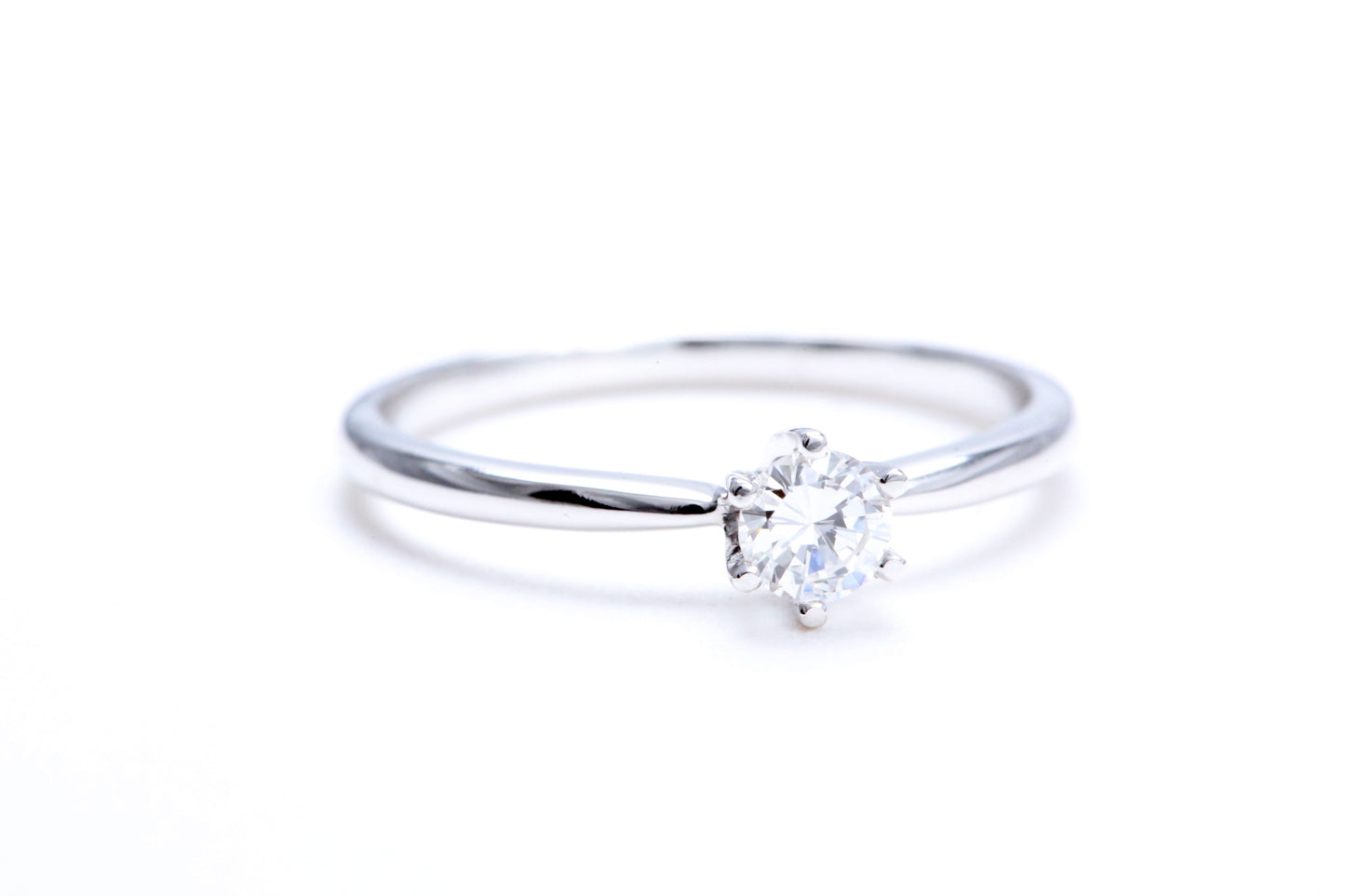 1/4 Carat Solitaire Engagement Ring 18K White Gold