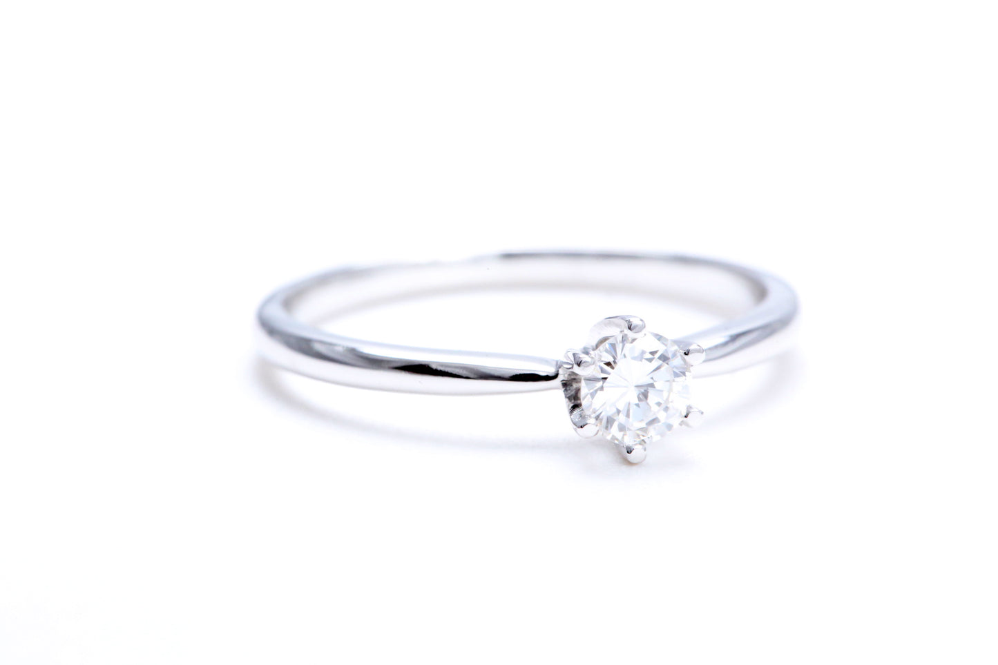 1/4 Carat Solitaire Engagement Ring 18K White Gold