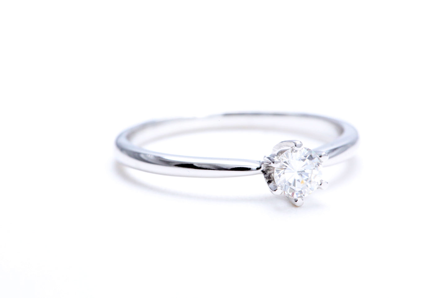 1/4 Carat Solitaire Engagement Ring 18K White Gold