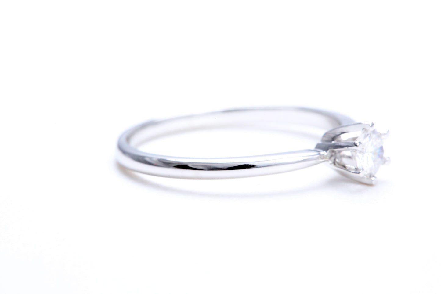 1/4 Carat Solitaire Engagement Ring 18K White Gold