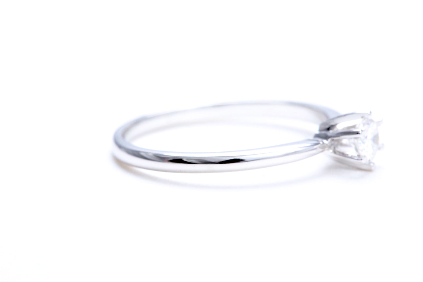 1/4 Carat Solitaire Engagement Ring 18K White Gold