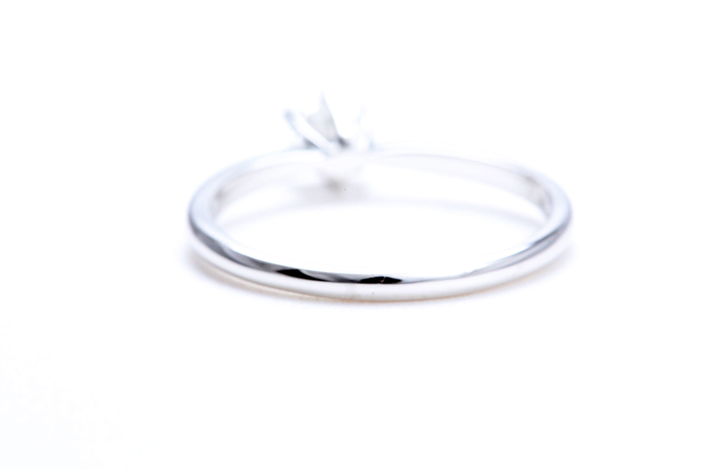 1/4 Carat Solitaire Engagement Ring 18K White Gold