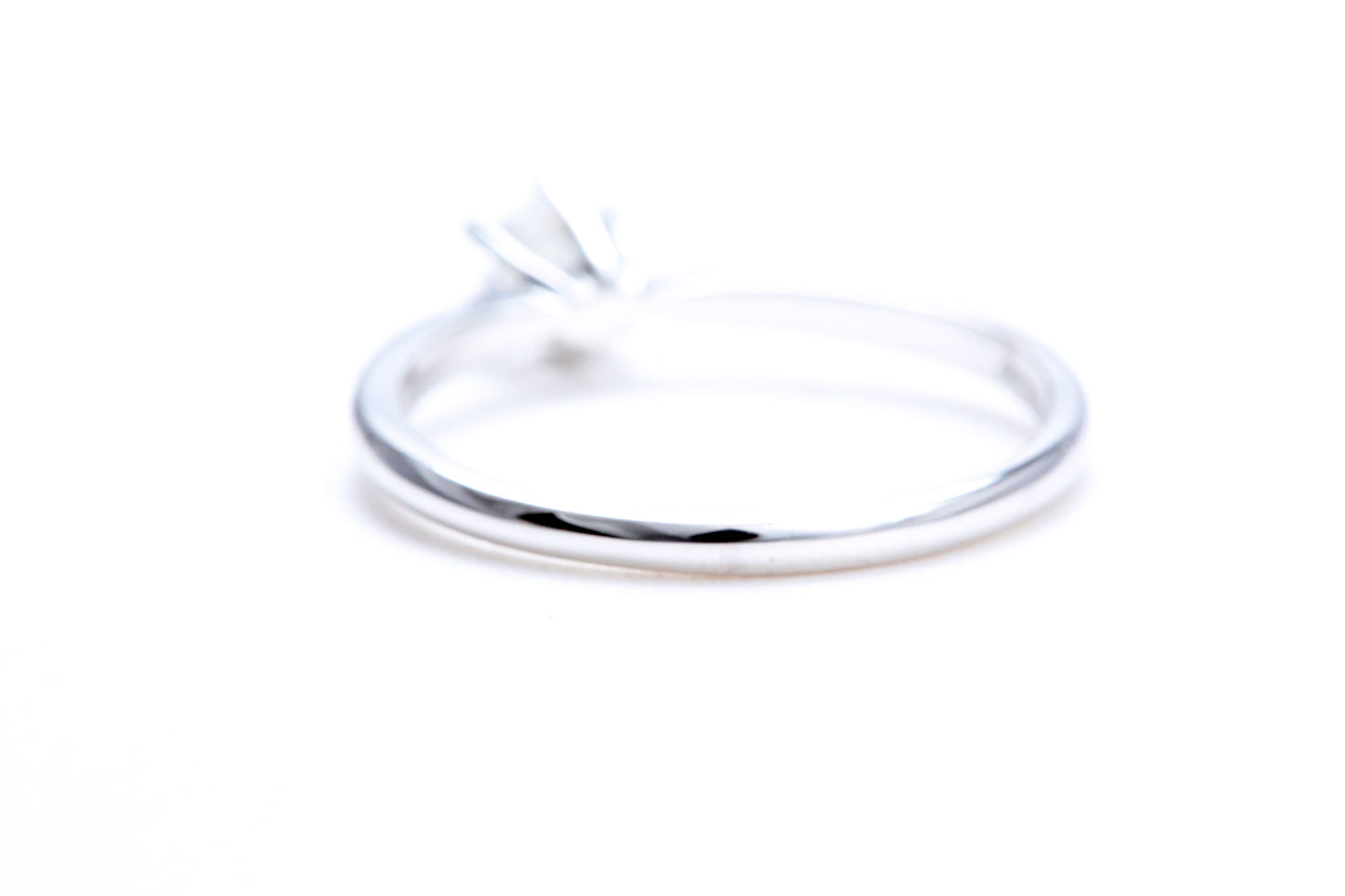 1/4 Carat Solitaire Engagement Ring 18K White Gold