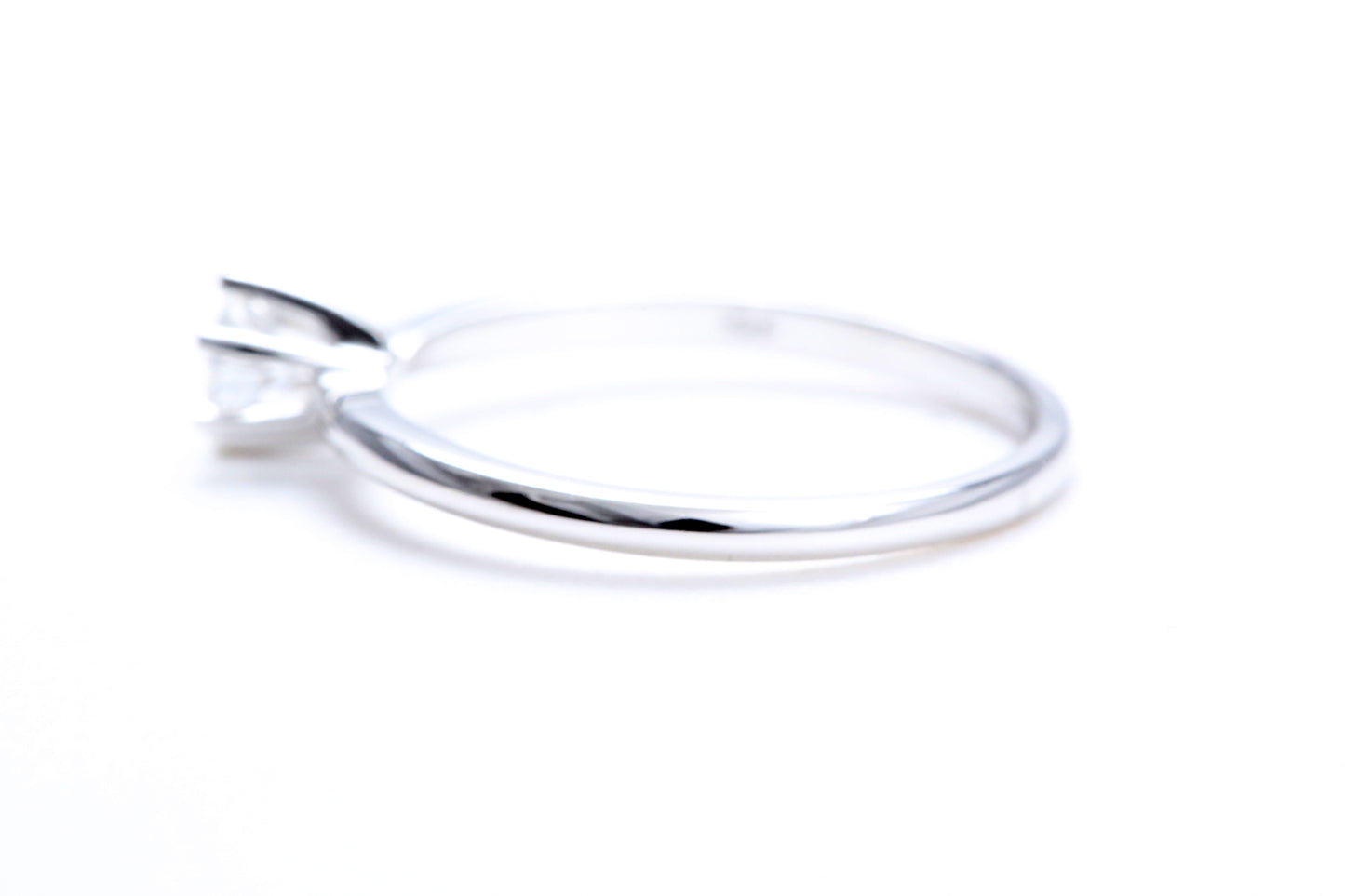 1/4 Carat Solitaire Engagement Ring 18K White Gold