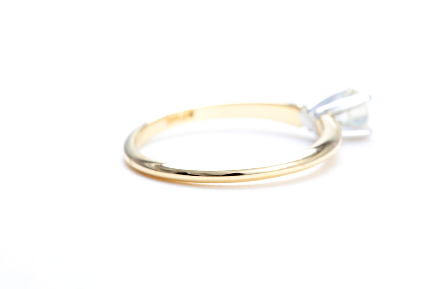 1/4 Carat Solitaire Engagement Ring in 14K Yellow Gold