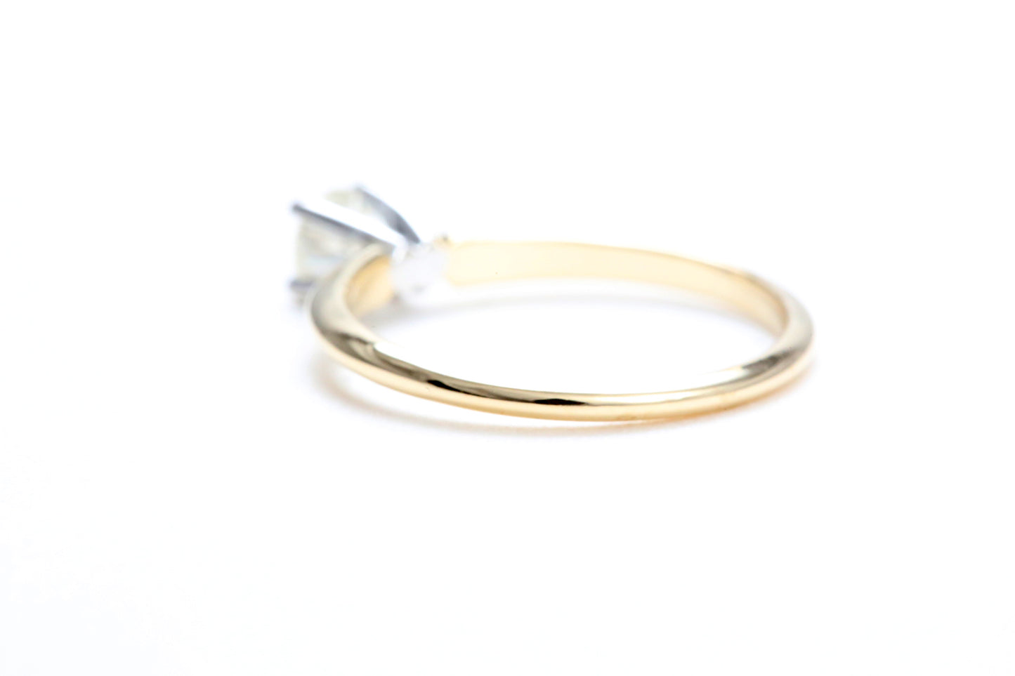 1/4 Carat Solitaire Engagement Ring in 14K Yellow Gold