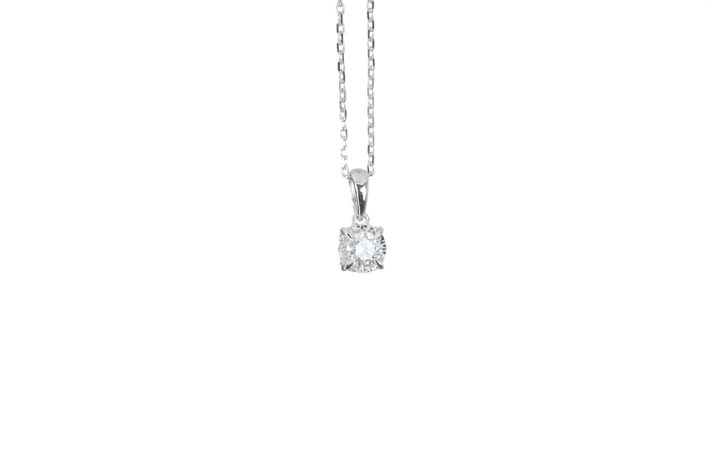 Solitaire Diamond Pendant