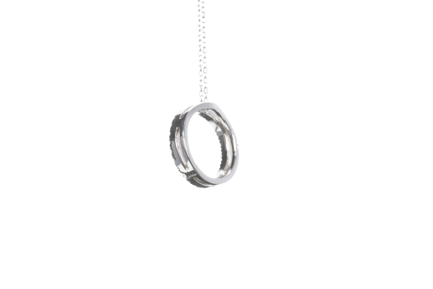 Round Diamond Pendant