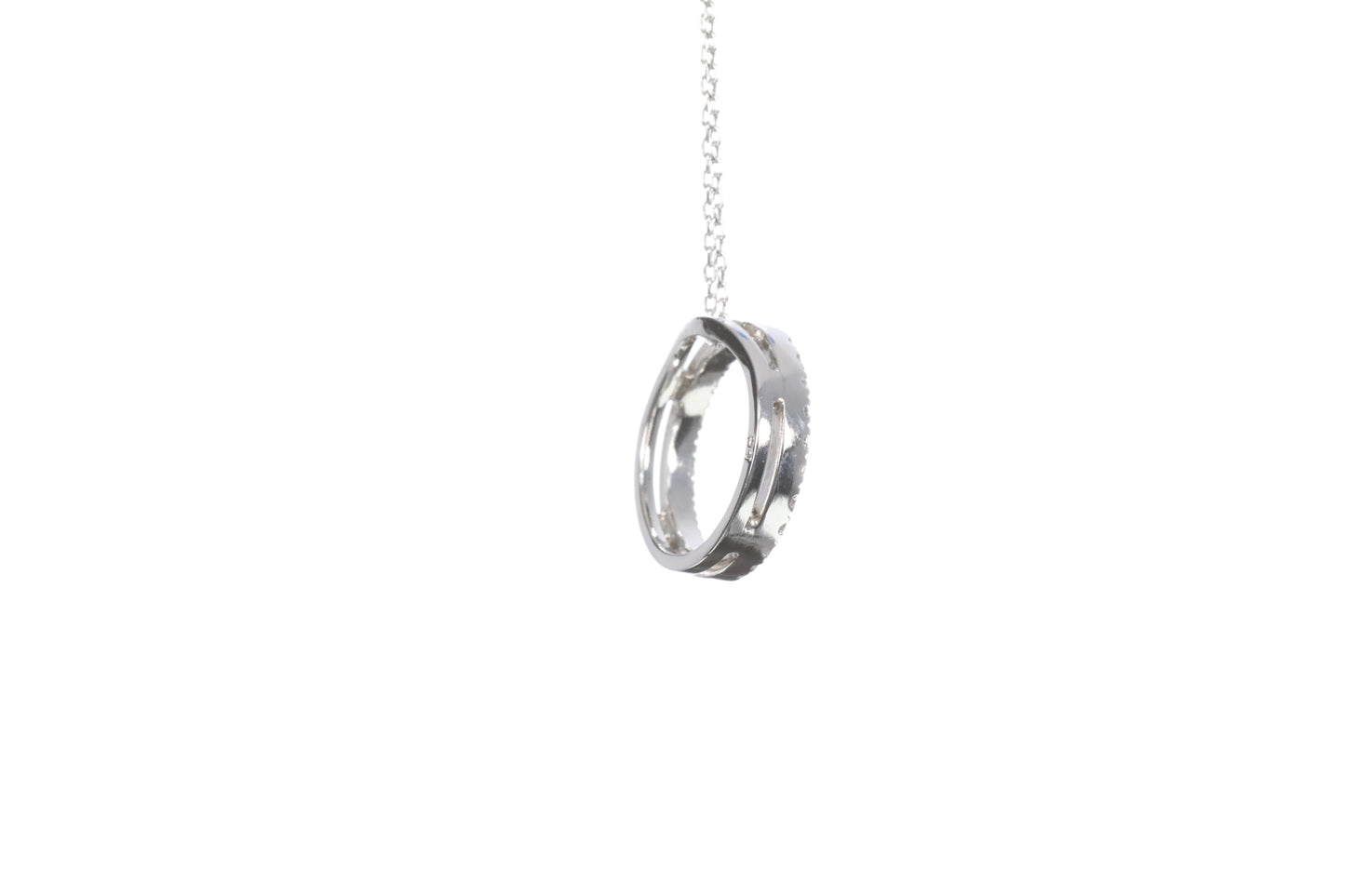 Round Diamond Pendant