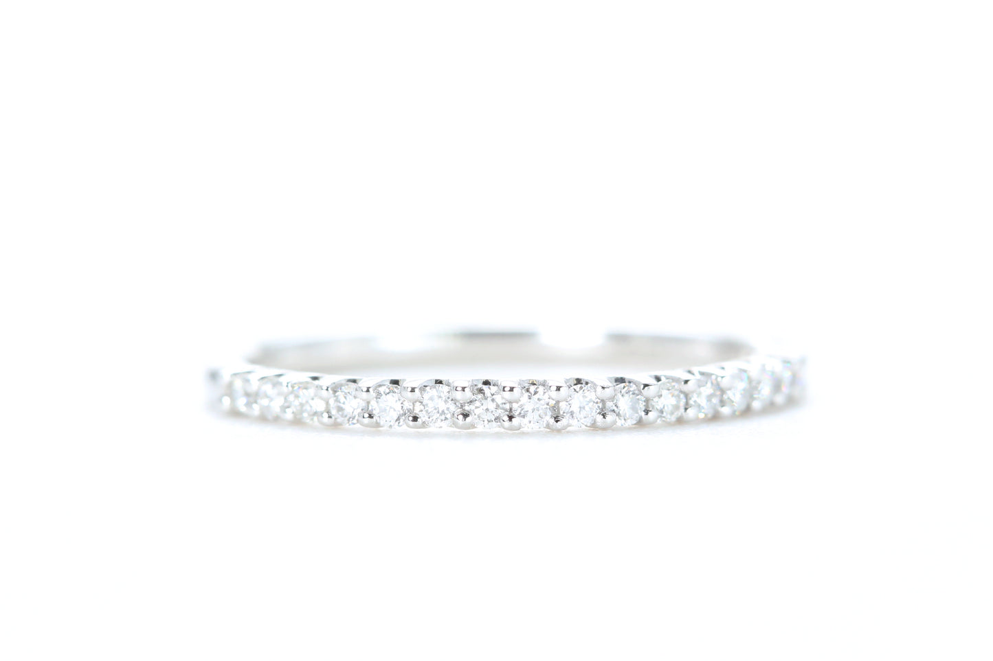 Pavé Diamond Ring 1/4 Carat in Platinum