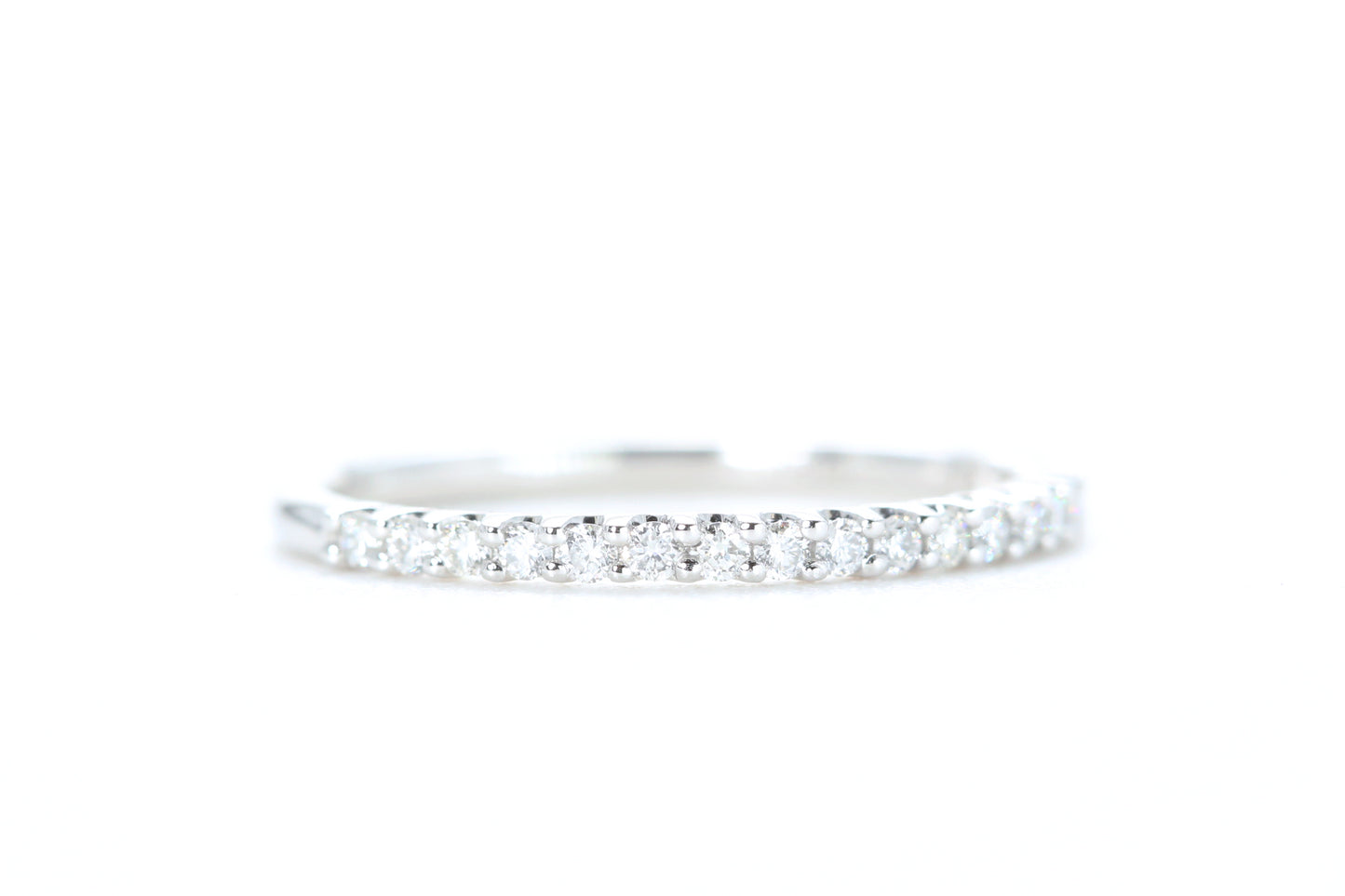 Pavé Diamond Ring 1/4 Carat in Platinum