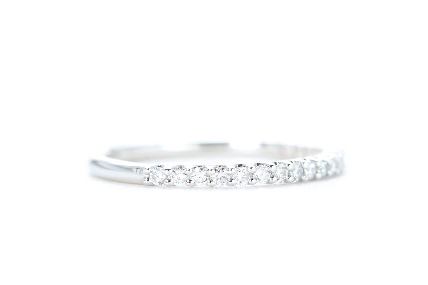 Pavé Diamond Ring 1/4 Carat in Platinum