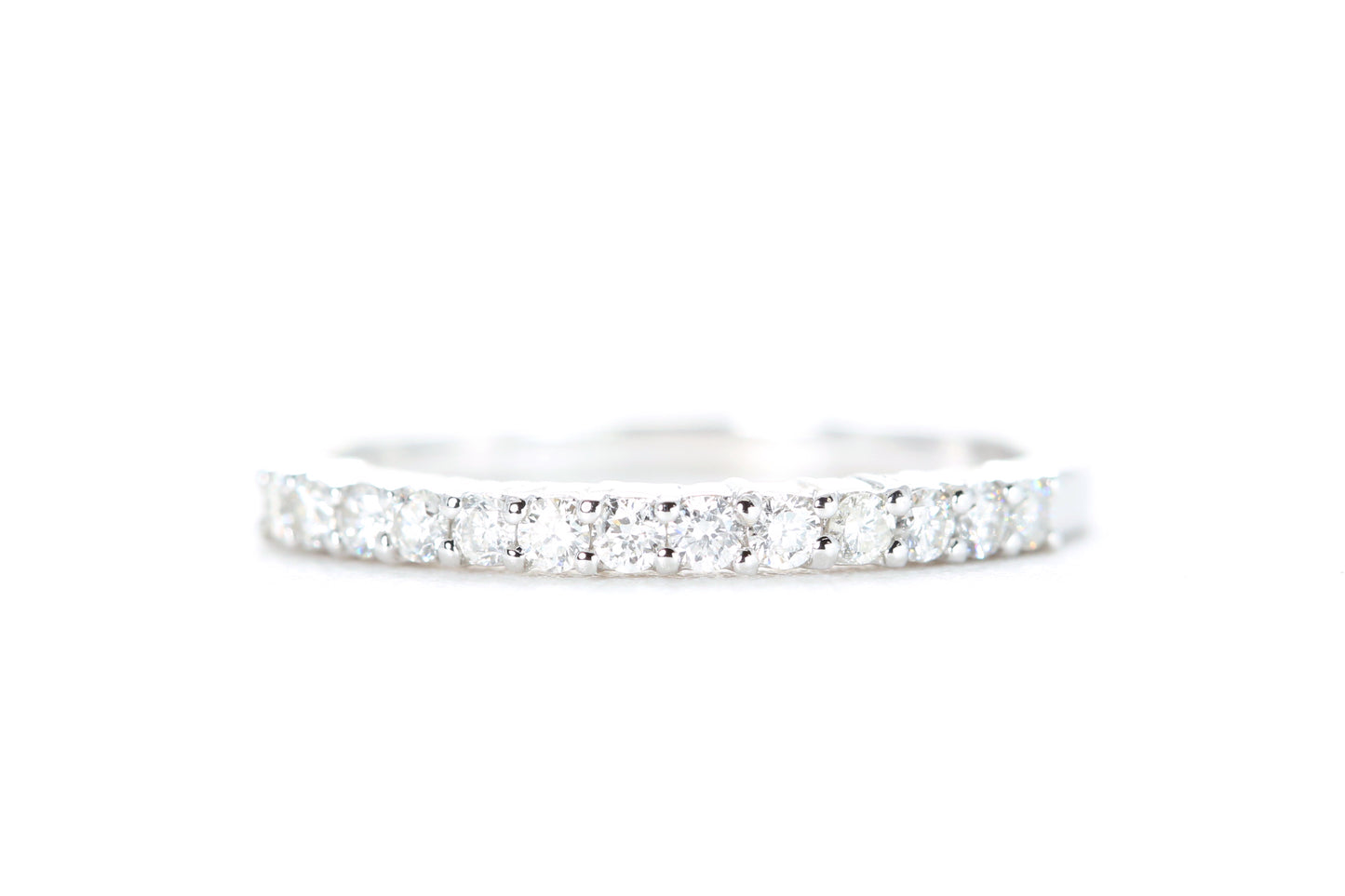Round Brilliant Diamond Band