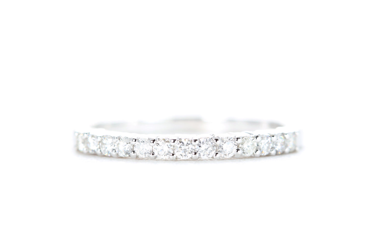 Round Brilliant Diamond Band
