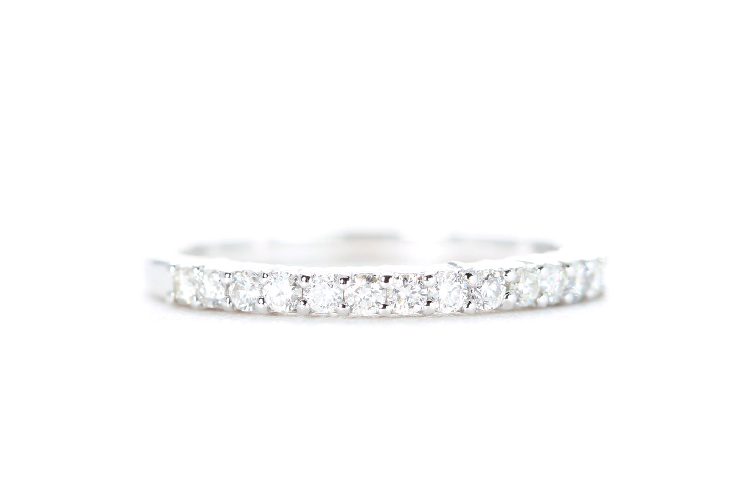 Round Brilliant Diamond Band