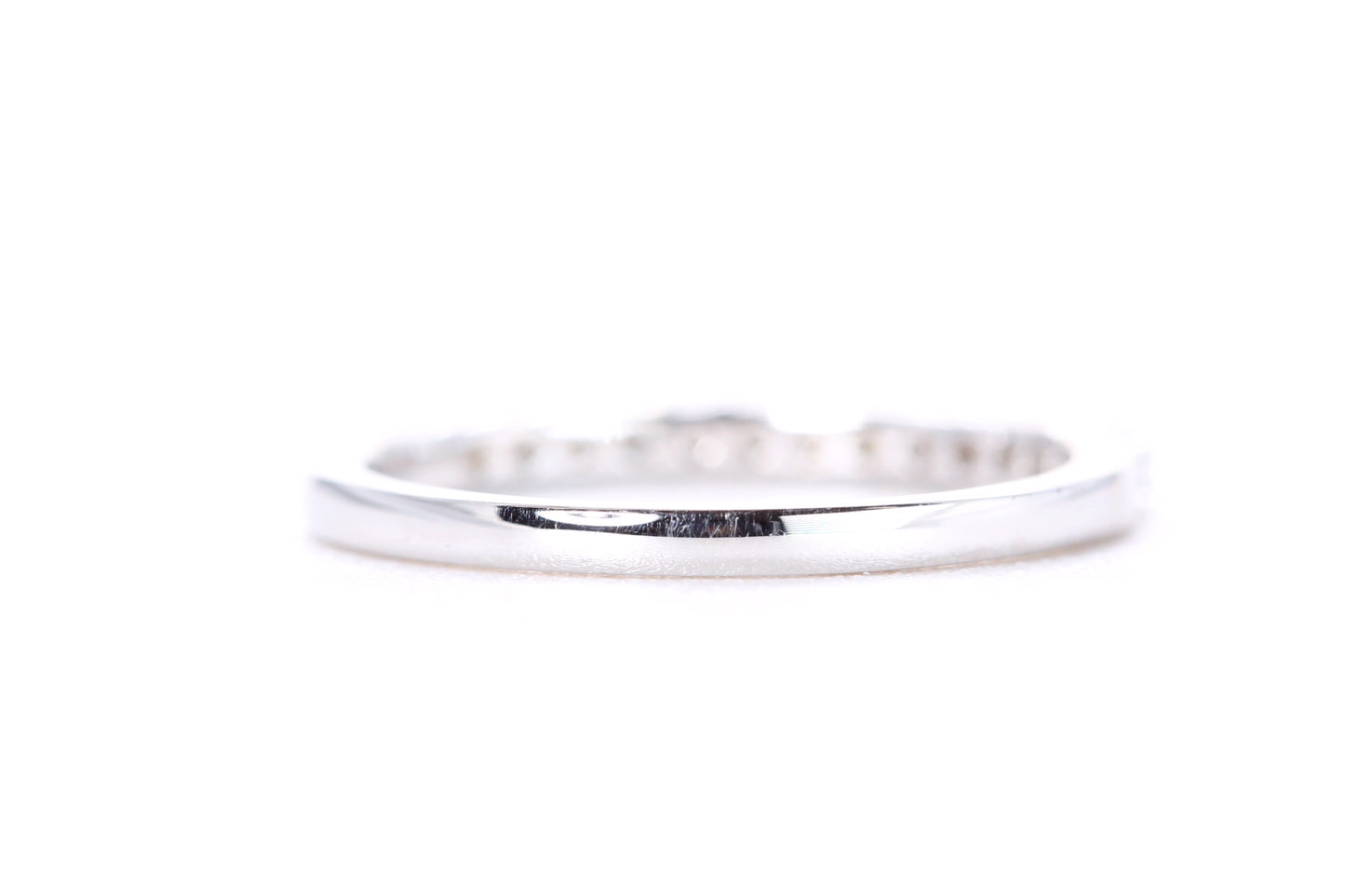 Round Brilliant Diamond Band