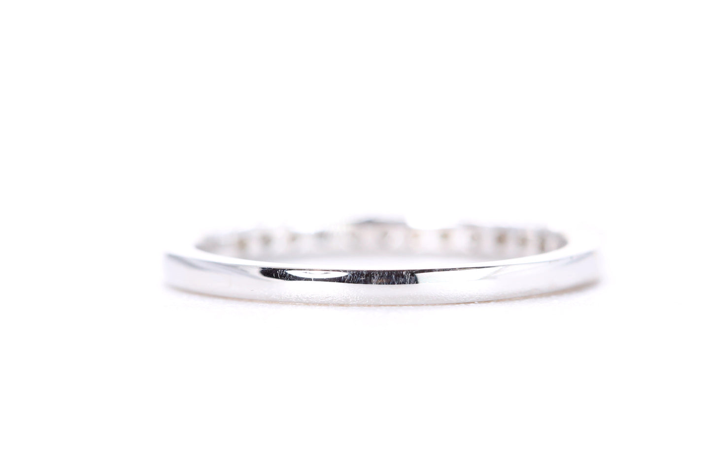 Round Brilliant Diamond Band
