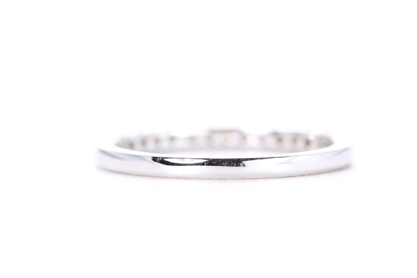 Round Brilliant Diamond Band