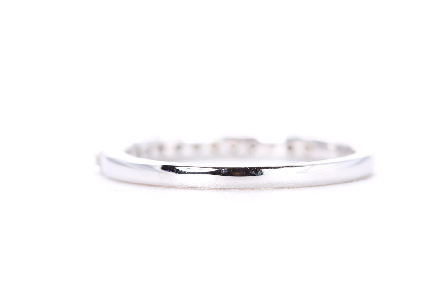 Round Brilliant Diamond Band