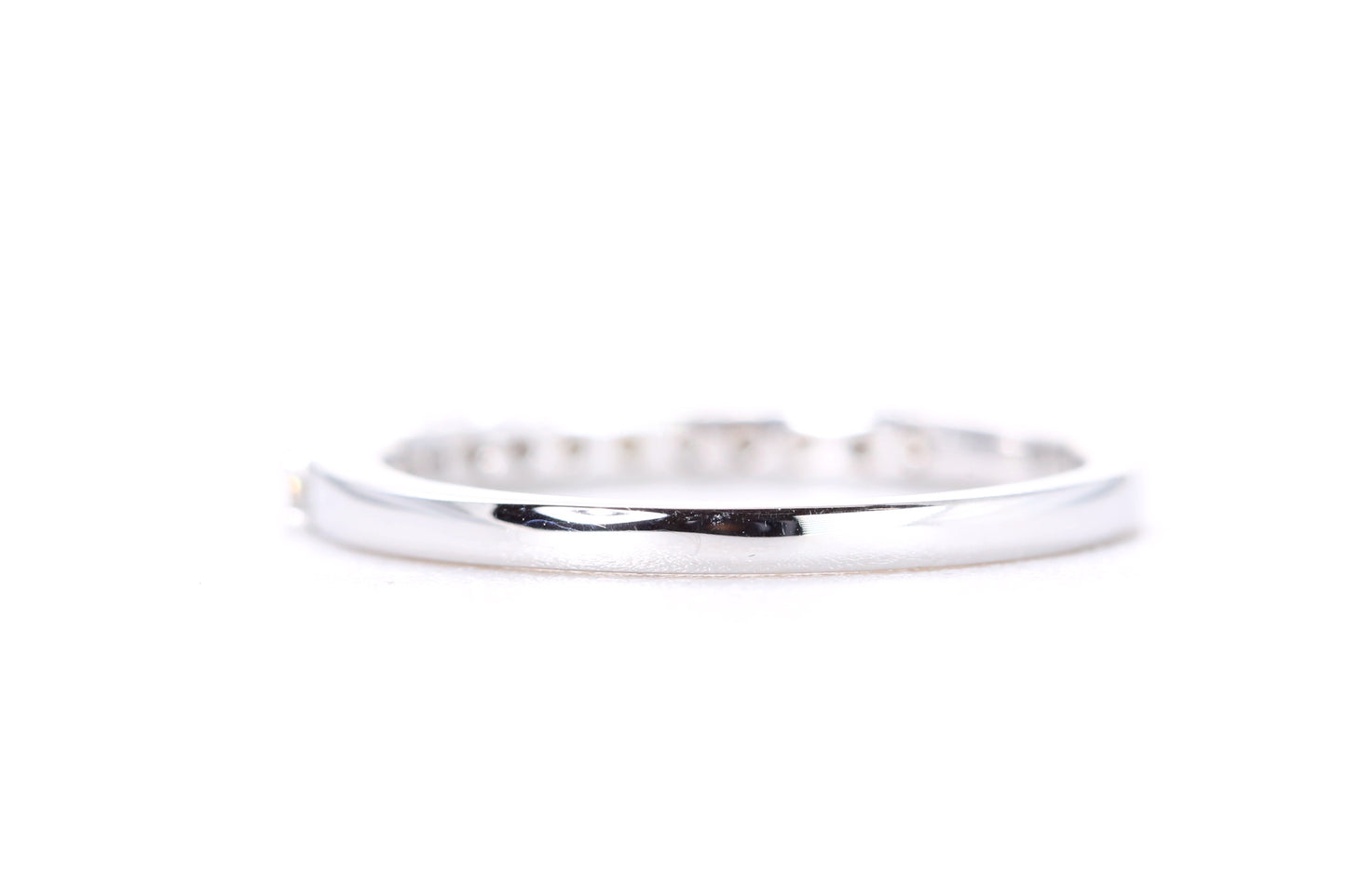 Round Brilliant Diamond Band