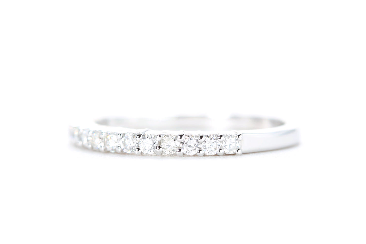 Round Brilliant Diamond Band