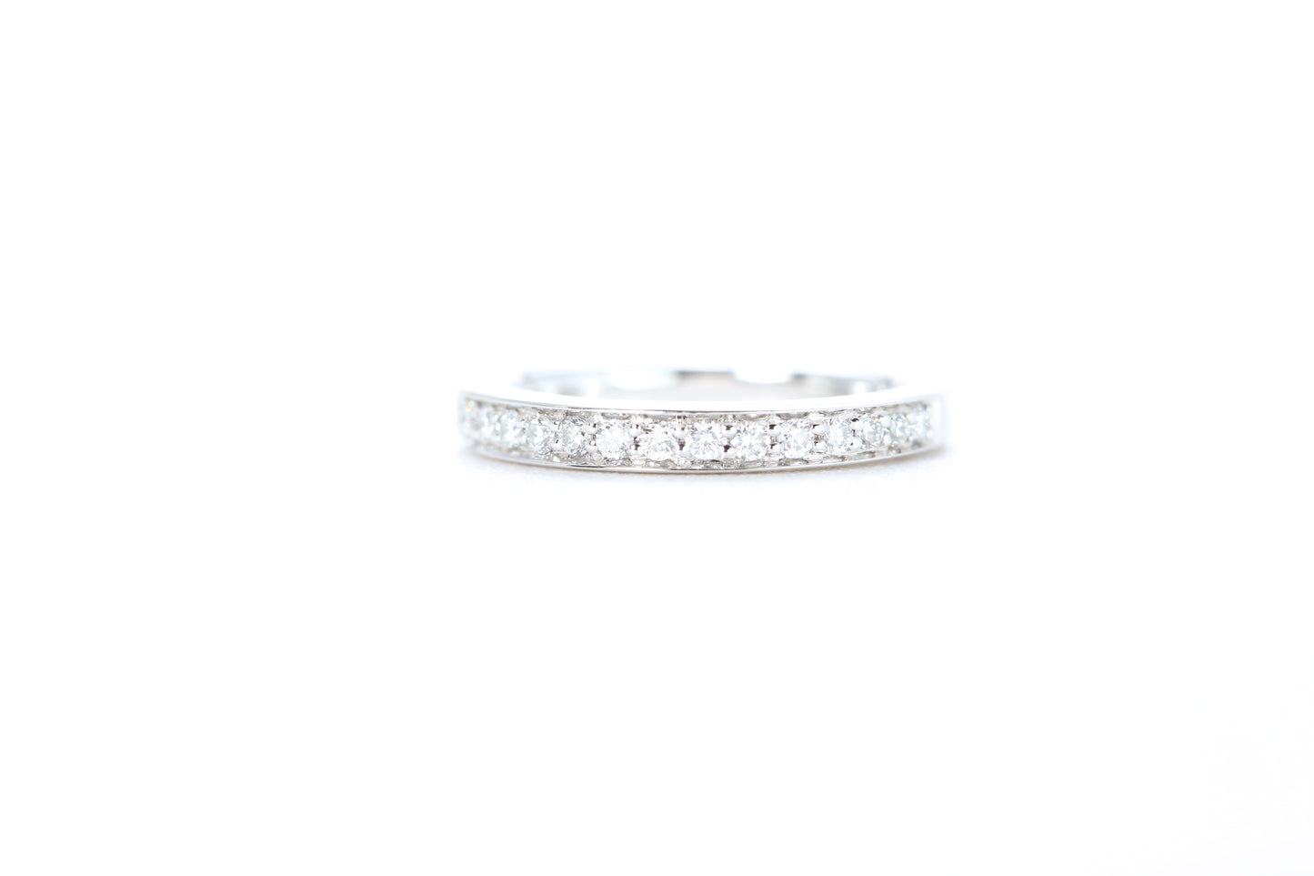 Single Row Pavé Diamond Ring 1/5 Carat in Platinum