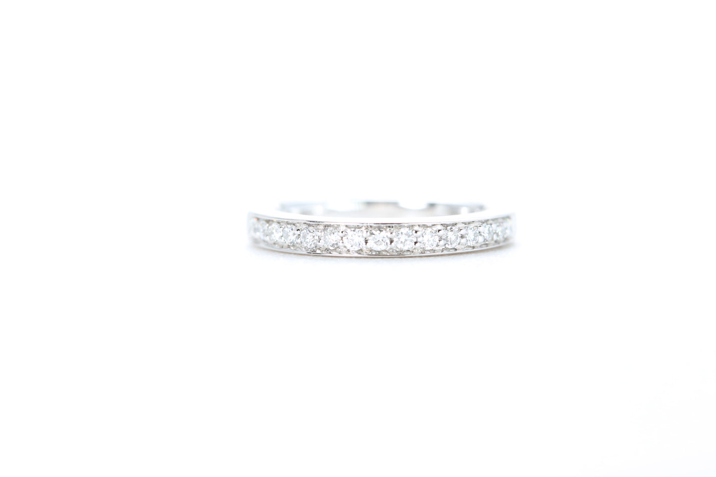Single Row Pavé Diamond Ring 1/5 Carat in Platinum