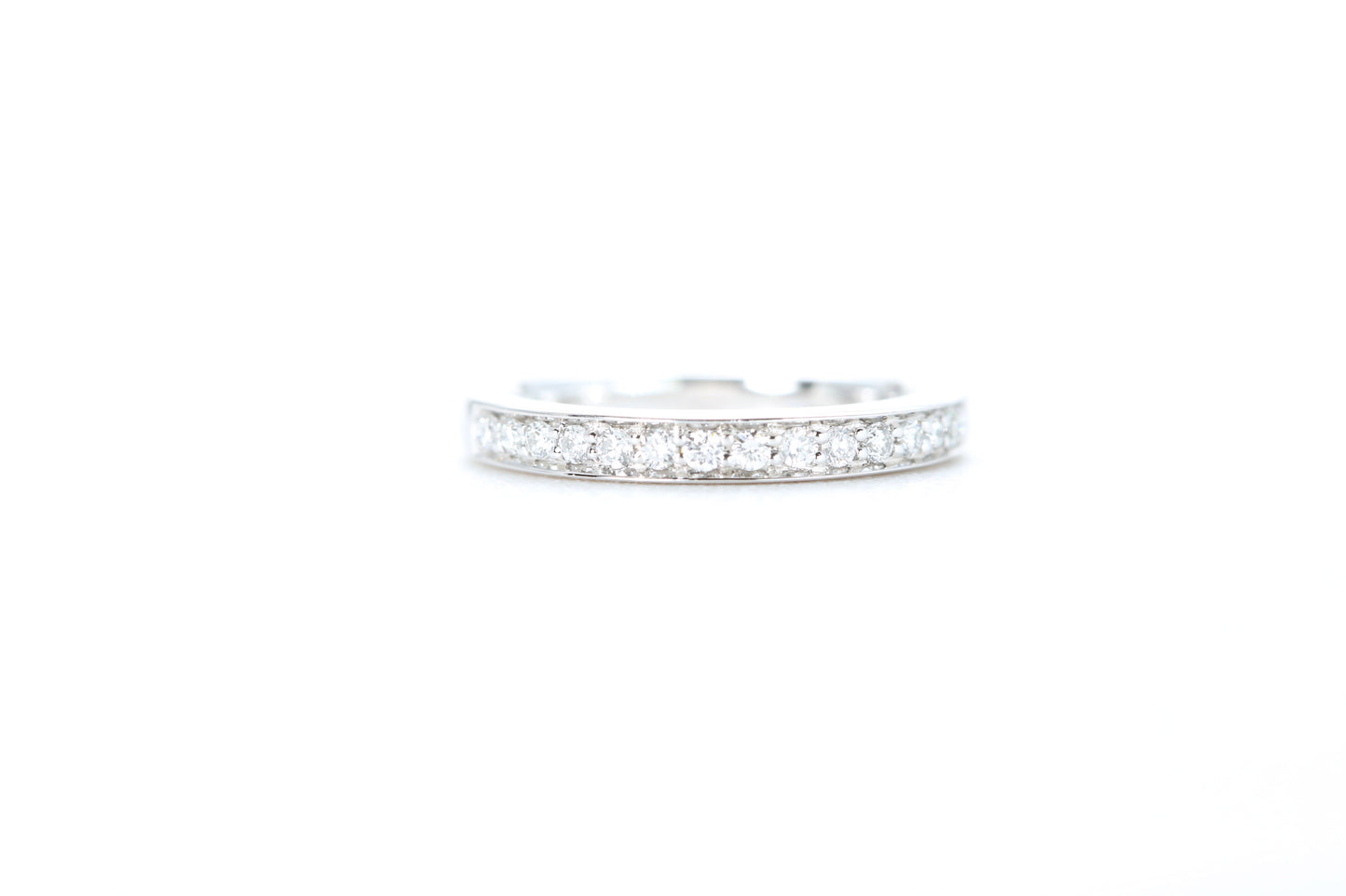 Single Row Pavé Diamond Ring 1/5 Carat in Platinum