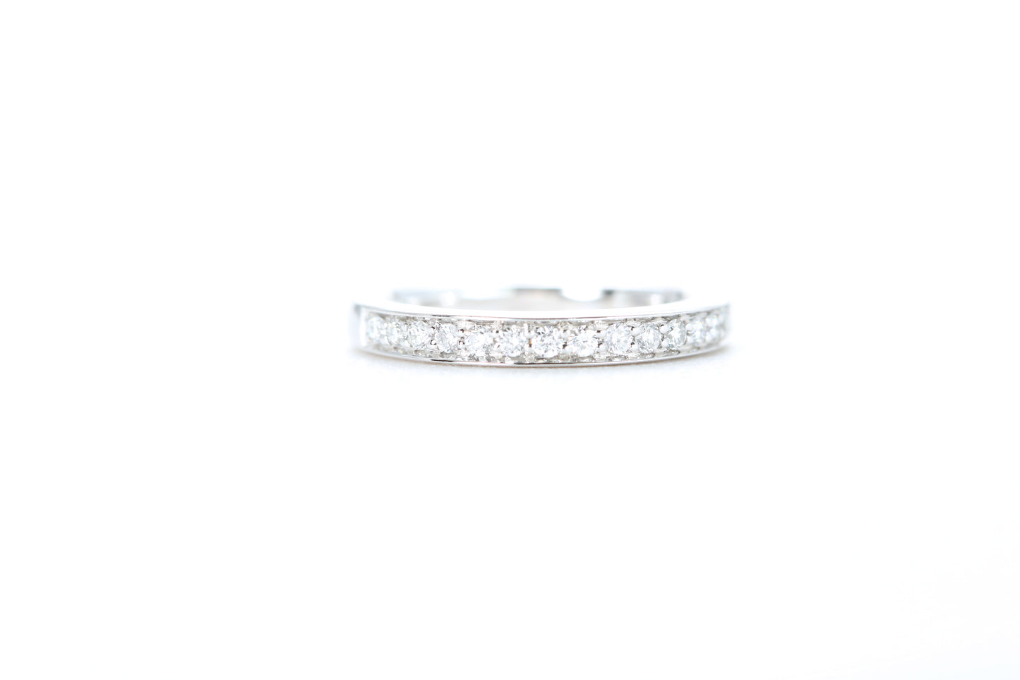 Single Row Pavé Diamond Ring 1/5 Carat in Platinum
