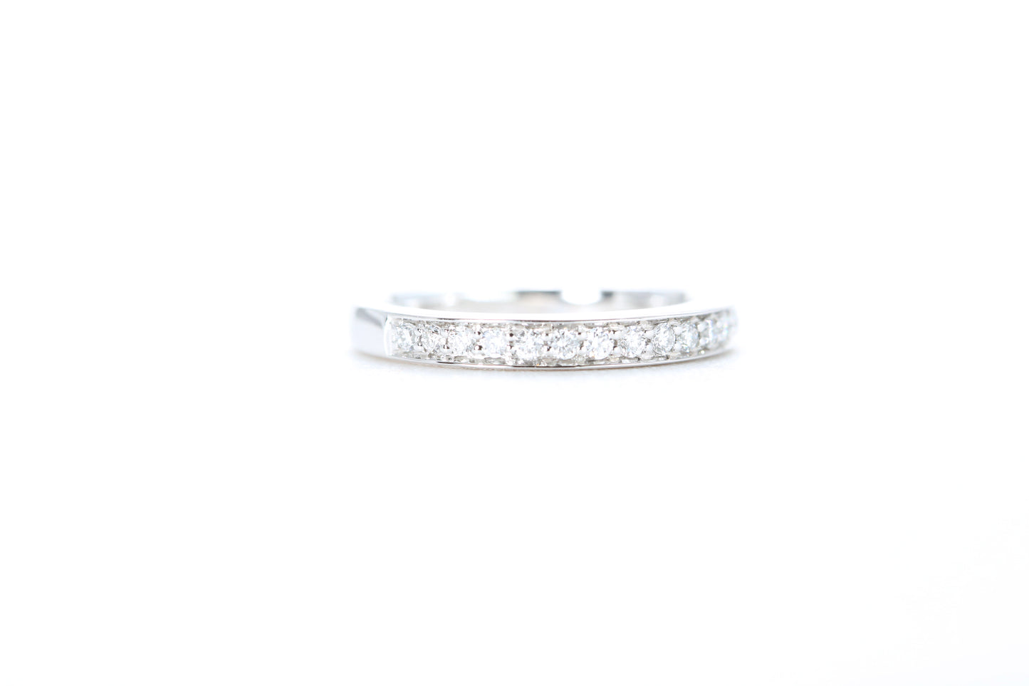 Single Row Pavé Diamond Ring 1/5 Carat in Platinum