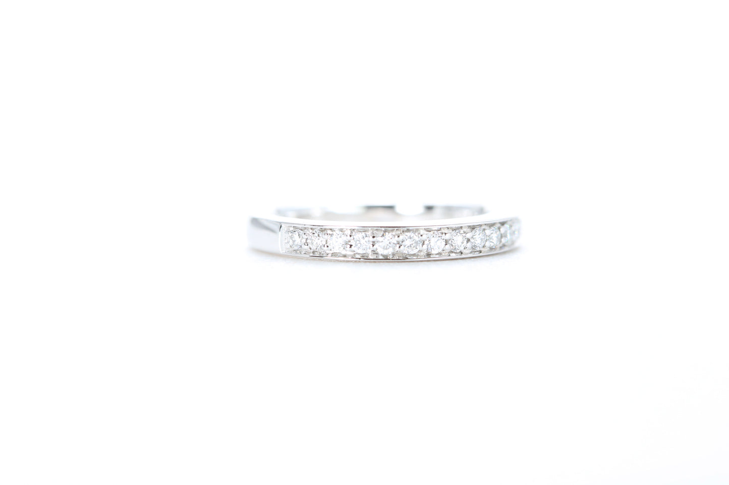 Single Row Pavé Diamond Ring 1/5 Carat in Platinum