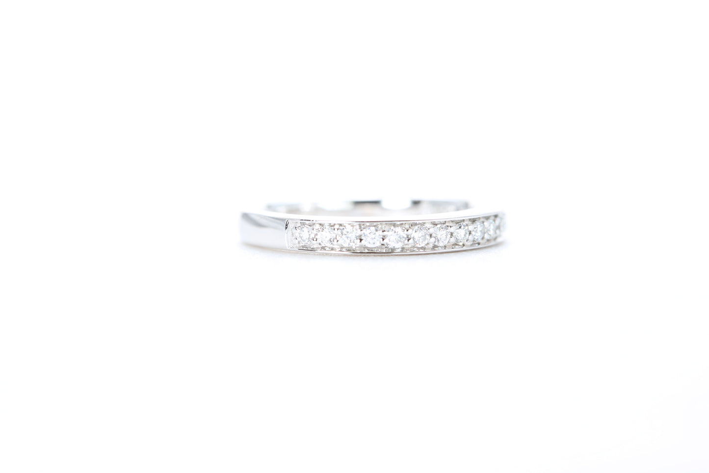 Single Row Pavé Diamond Ring 1/5 Carat in Platinum