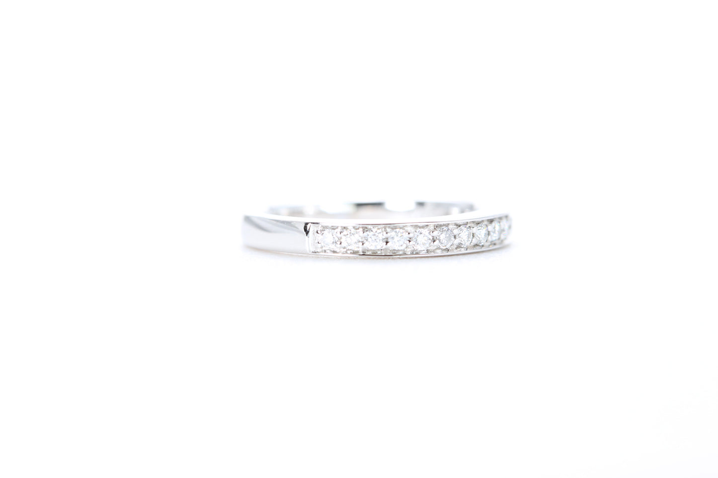 Single Row Pavé Diamond Ring 1/5 Carat in Platinum