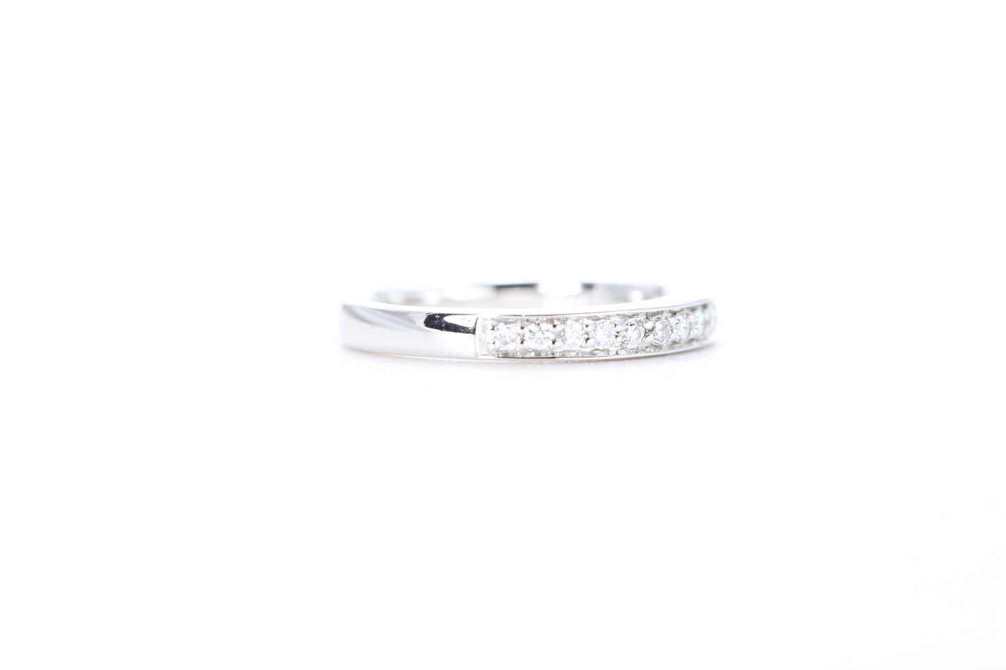 Single Row Pavé Diamond Ring 1/5 Carat in Platinum