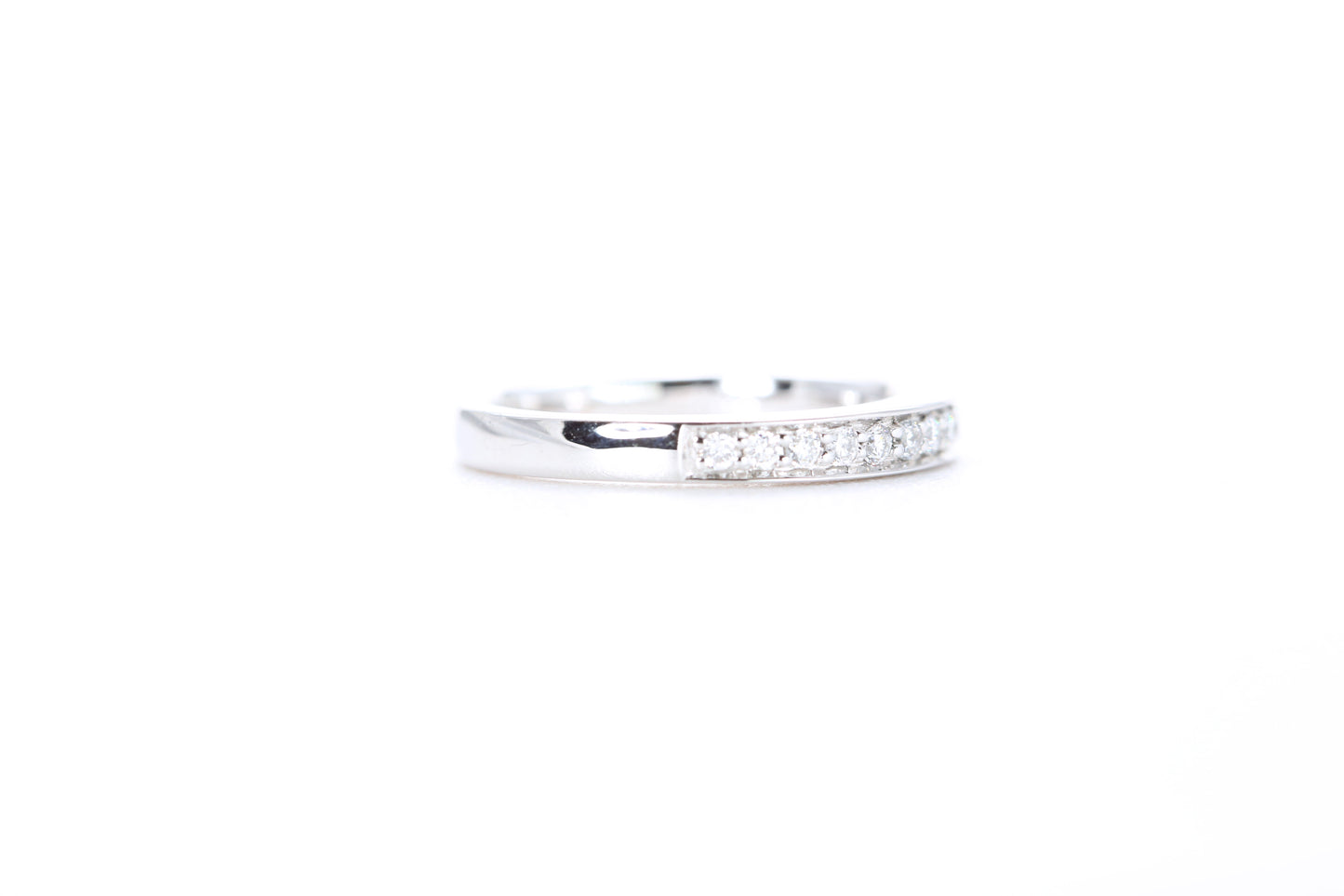 Single Row Pavé Diamond Ring 1/5 Carat in Platinum