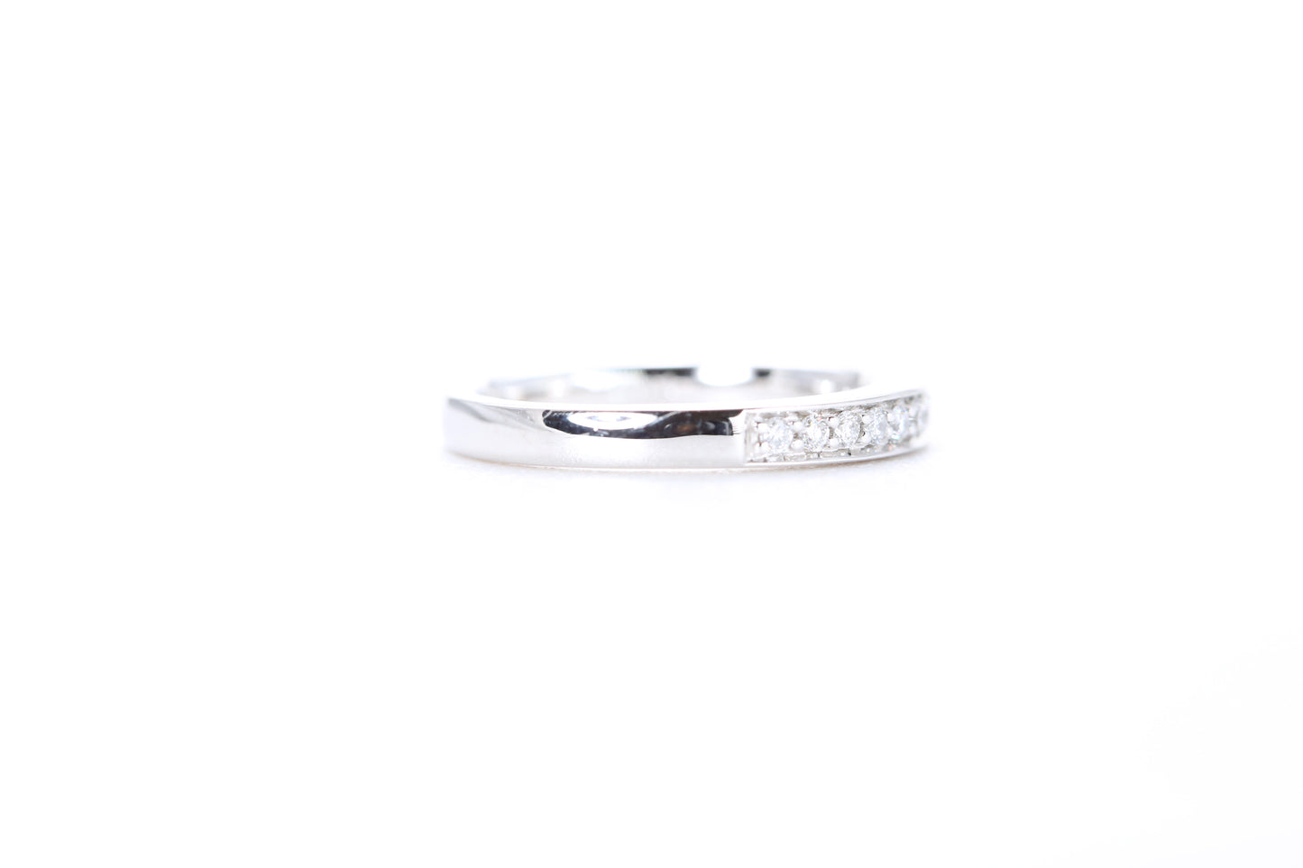 Single Row Pavé Diamond Ring 1/5 Carat in Platinum