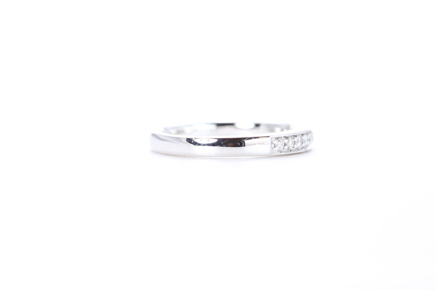 Single Row Pavé Diamond Ring 1/5 Carat in Platinum