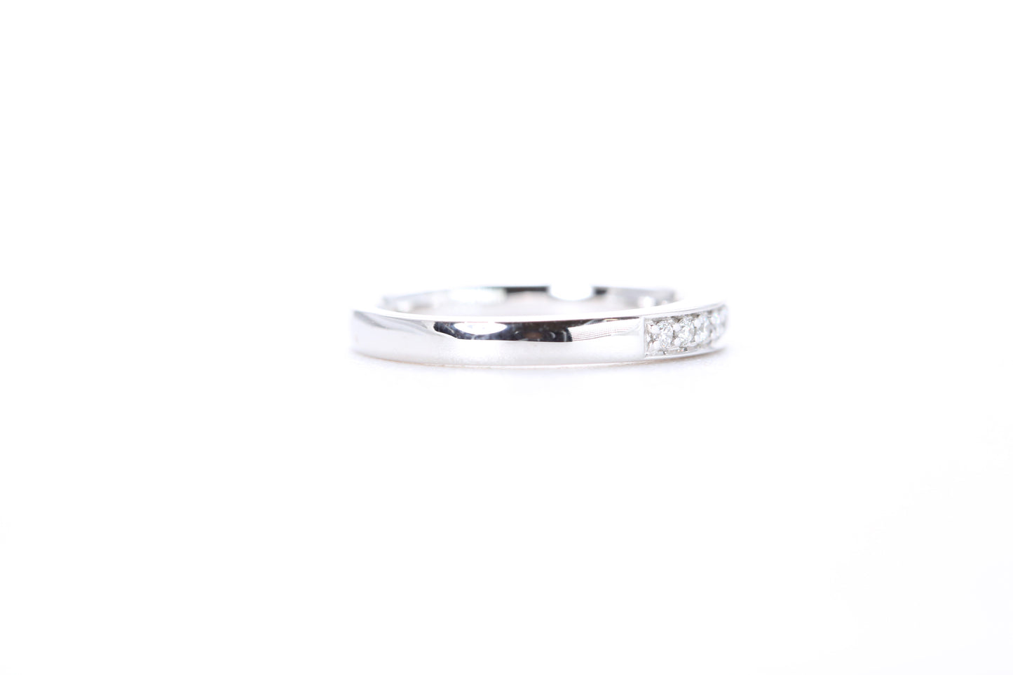 Single Row Pavé Diamond Ring 1/5 Carat in Platinum