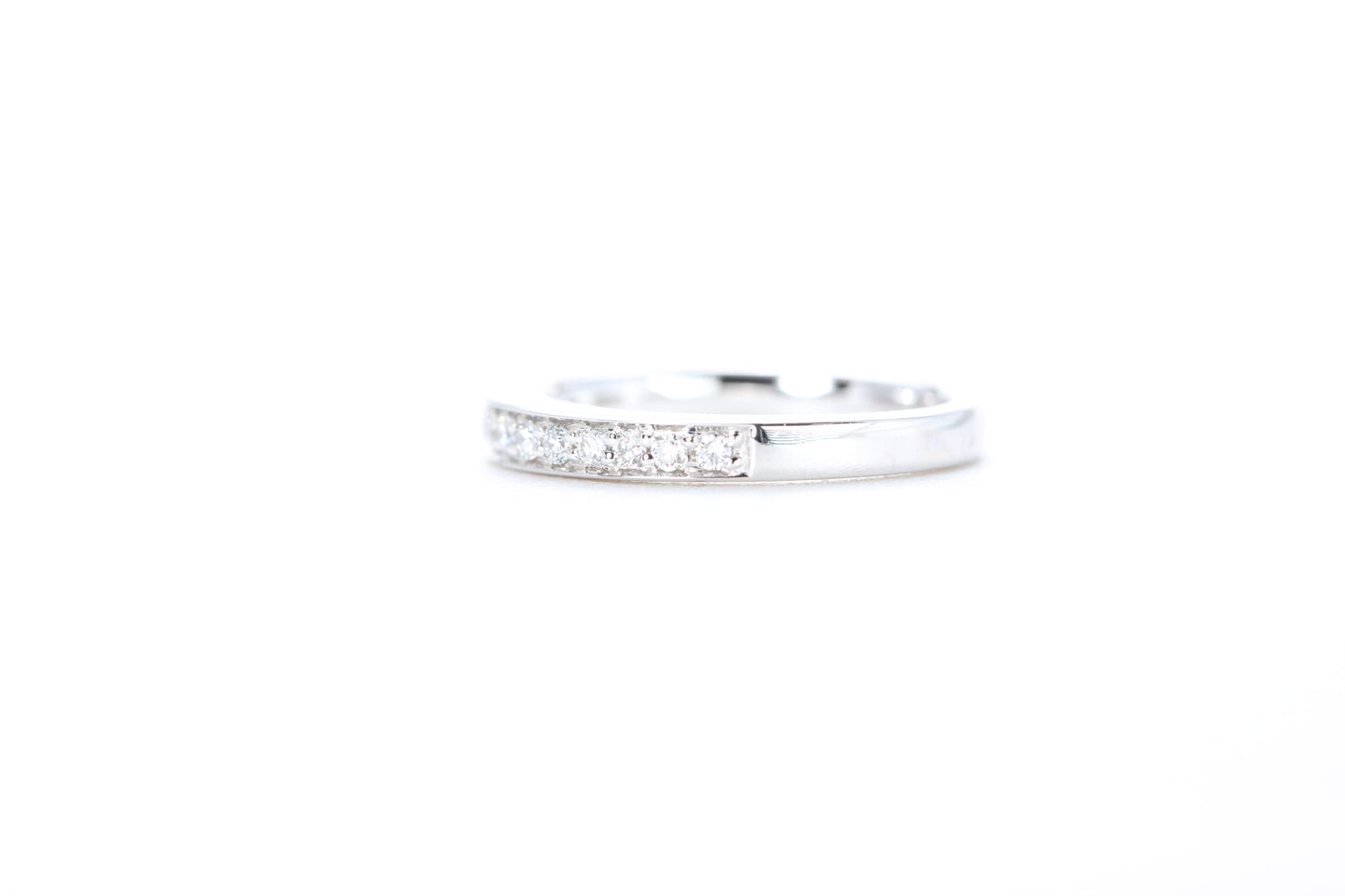 Single Row Pavé Diamond Ring 1/5 Carat in Platinum