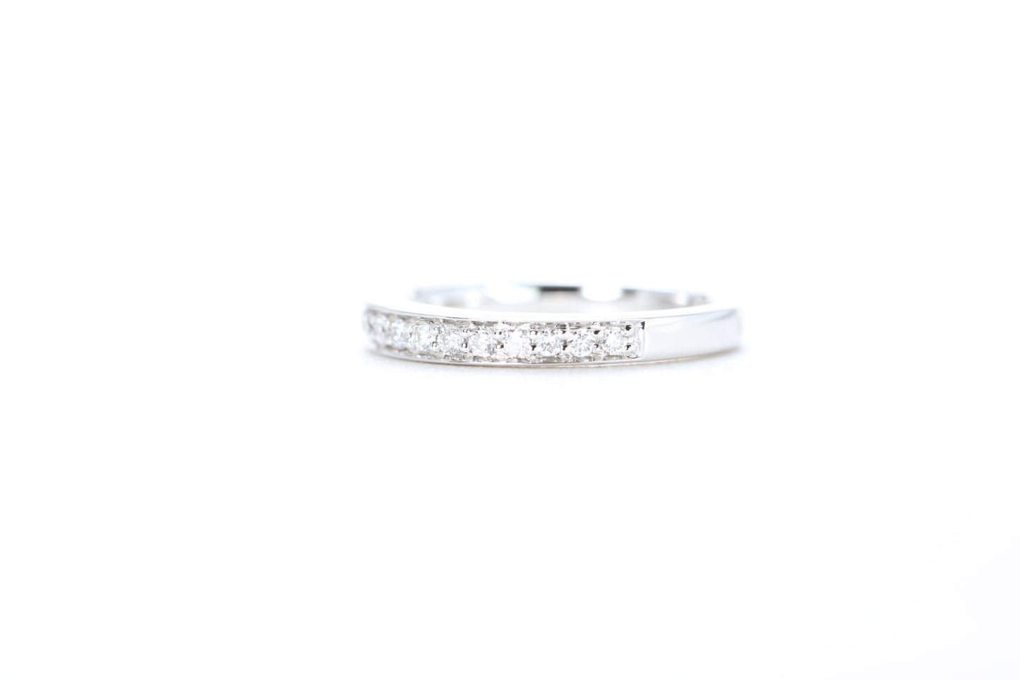 Single Row Pavé Diamond Ring 1/5 Carat in Platinum