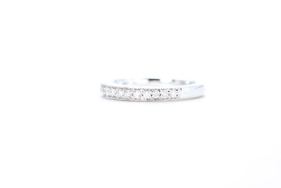 Single Row Pavé Diamond Ring 1/5 Carat in Platinum