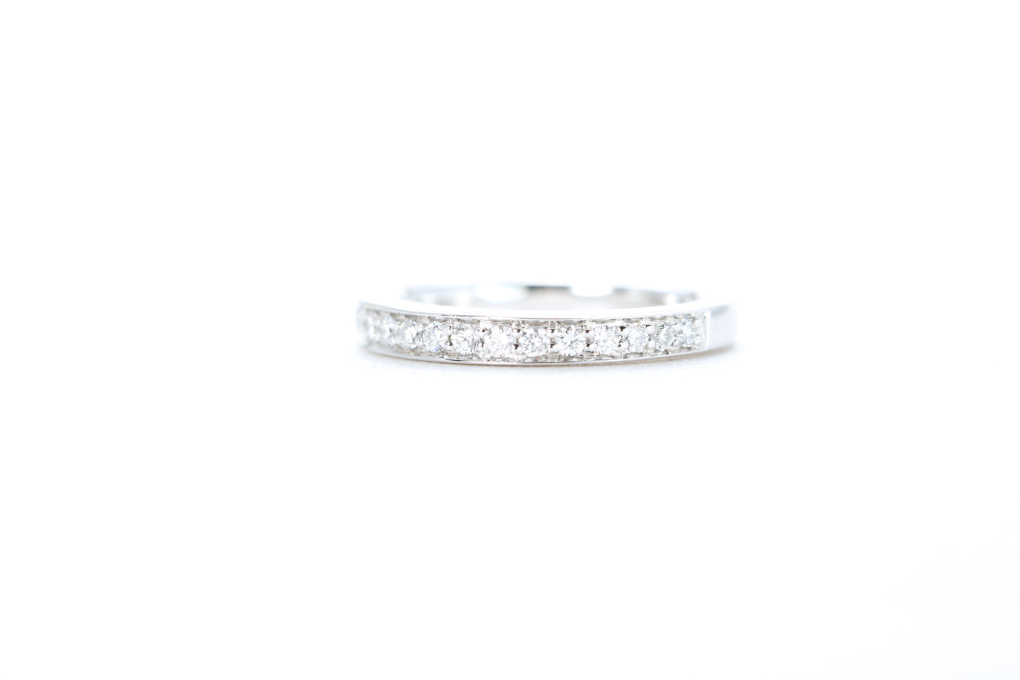 Single Row Pavé Diamond Ring 1/5 Carat in Platinum