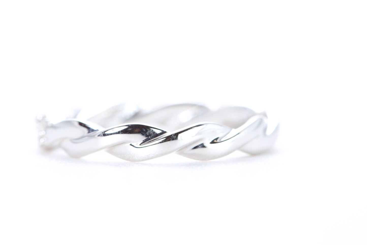 Twist Diamond Ring