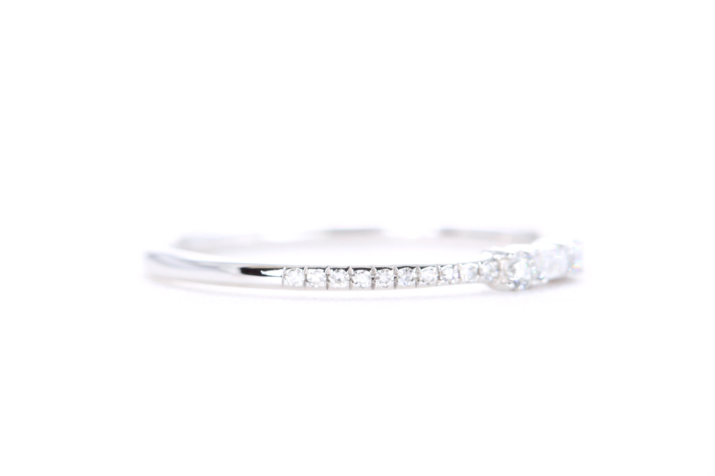 Baguette and Round Brilliant Pavé Diamond Ring