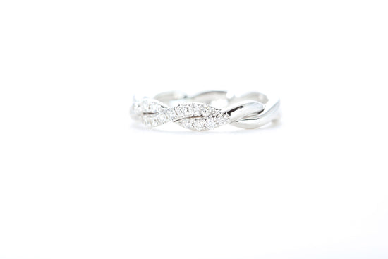 Load image into Gallery viewer, Braided Diamond Ring

