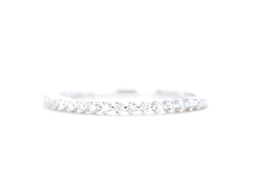 Delicate Diamond Ring 1/10 Carat in 18K White Gold