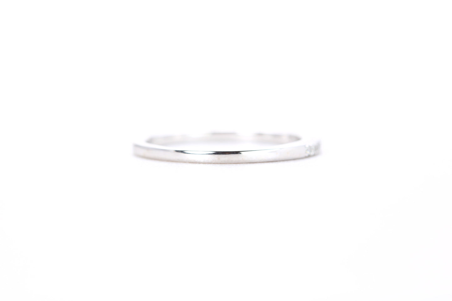 Load image into Gallery viewer, Delicate Diamond Ring White Gold
