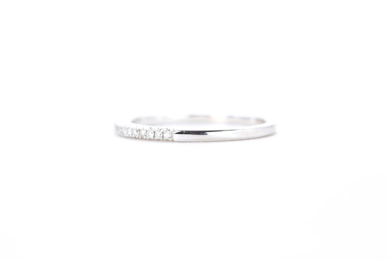Load image into Gallery viewer, Delicate Diamond Ring White Gold
