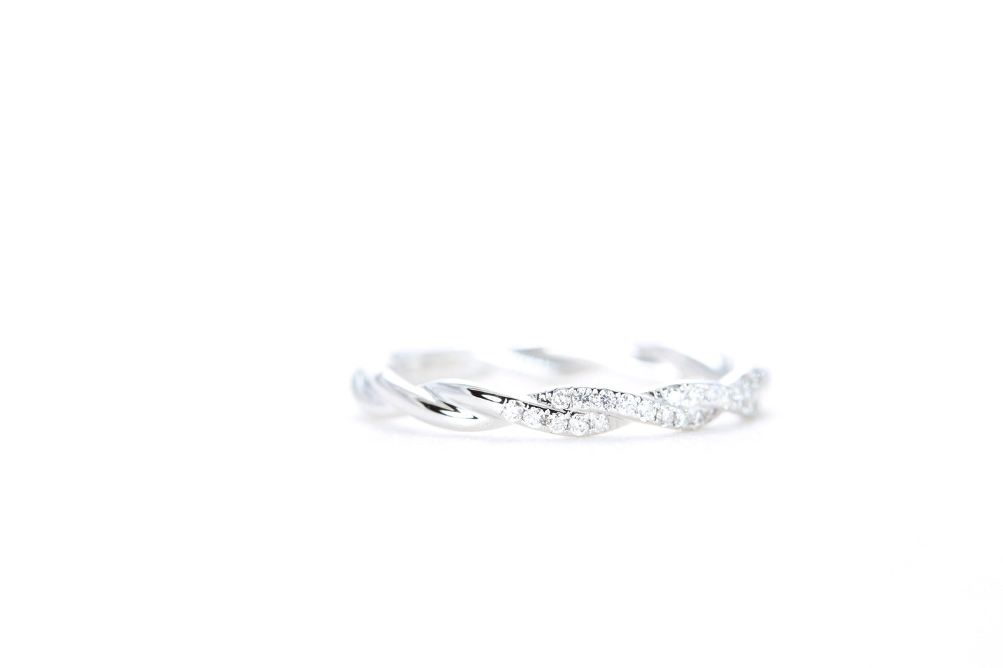 Delicate Twist Diamond Ring